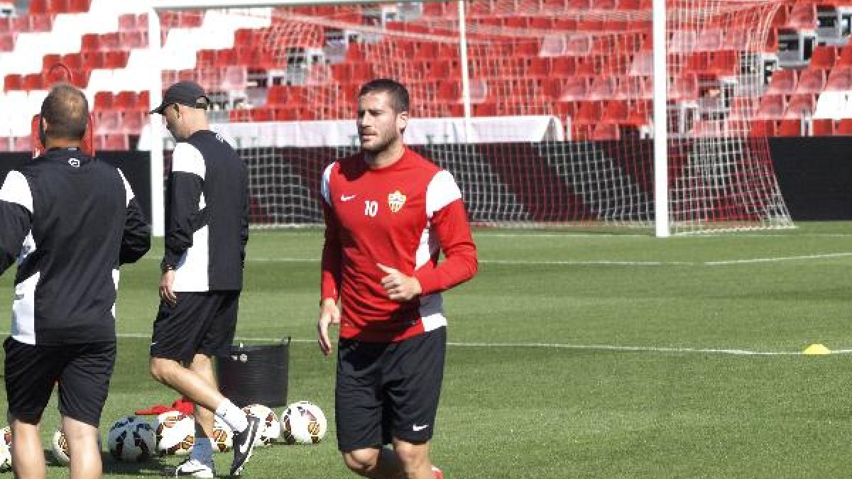 Tomer Hemed en el entrenamiento de este jueves.