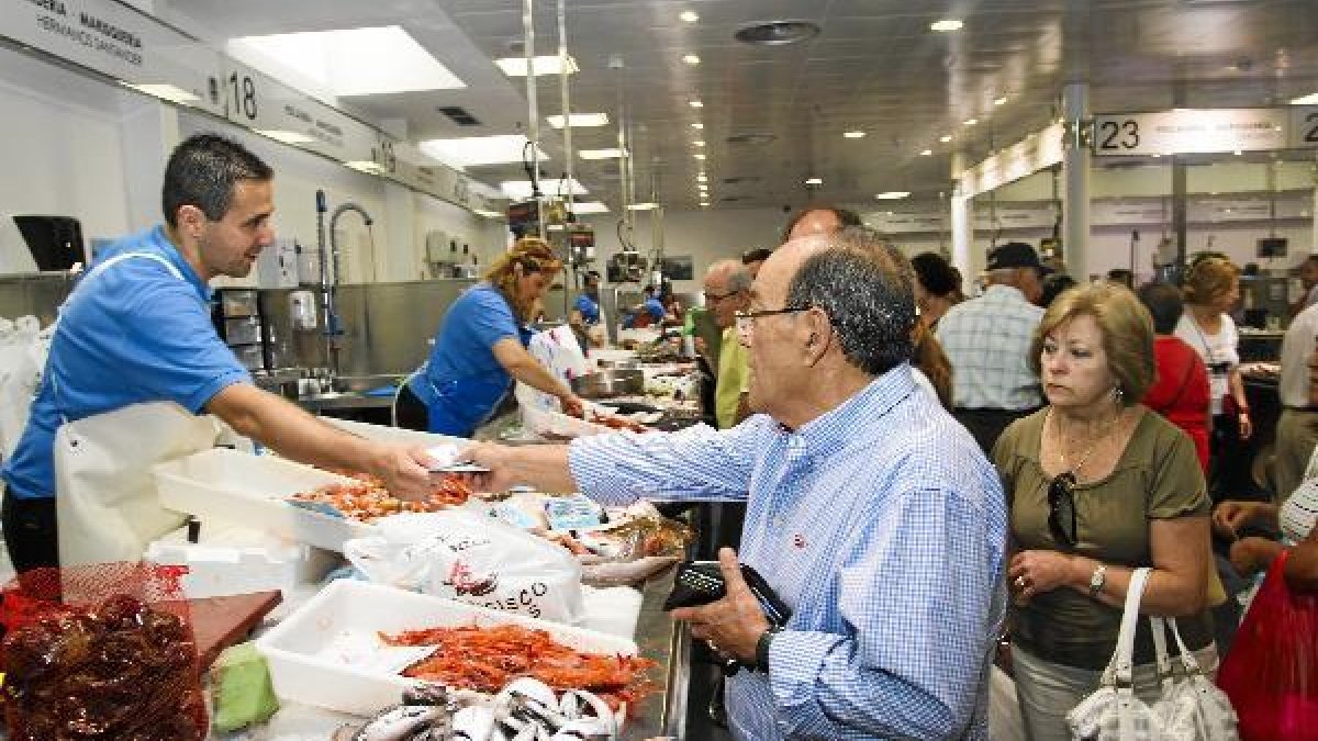 El Mercado Central venderá pescado fresco el Sábado Santo