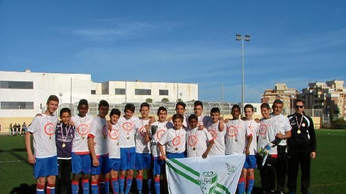 Los jugadores de Las marinas celebrando su éxito.