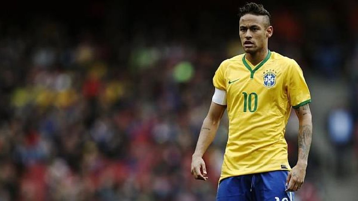 Neymar con Brasil.