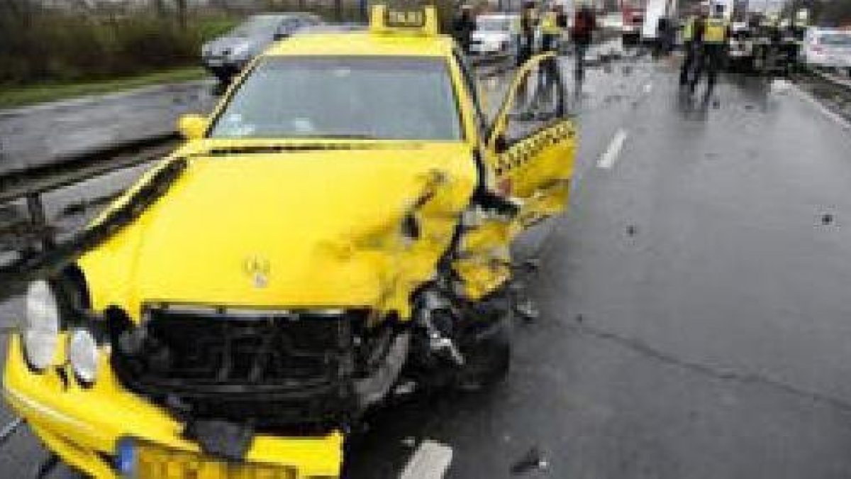 Así quedó en el taxi en el que iban los tres futbolistas.