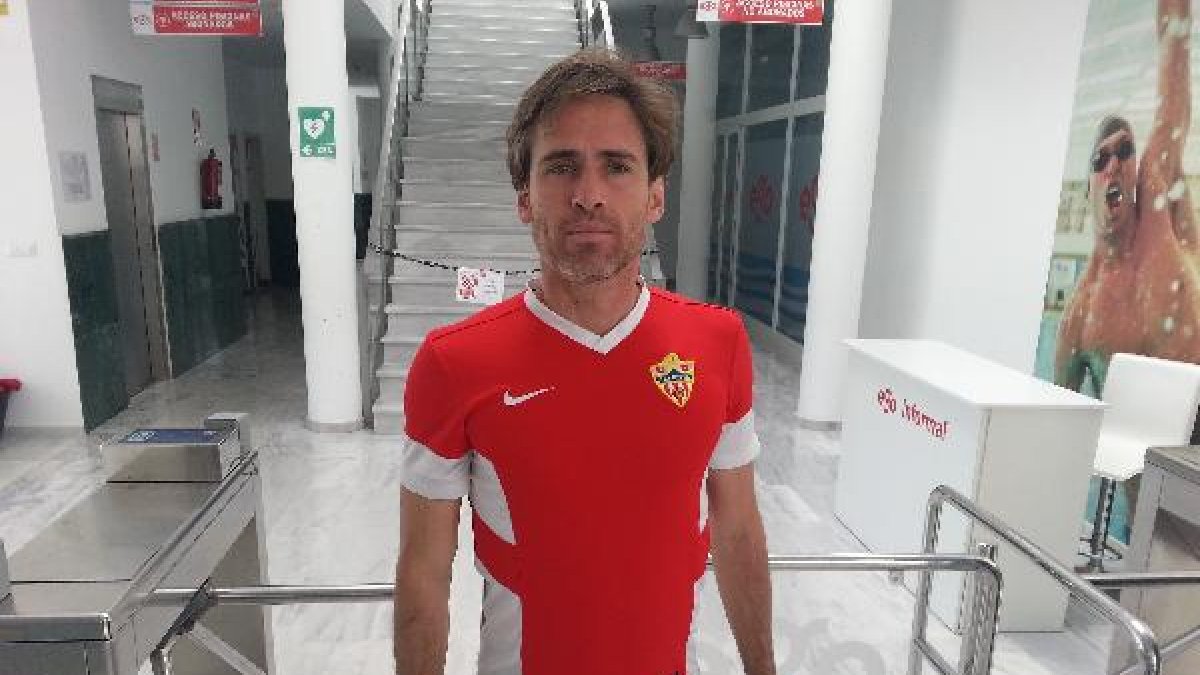 Miguel Ángel Corona, posando para LA VOZ.