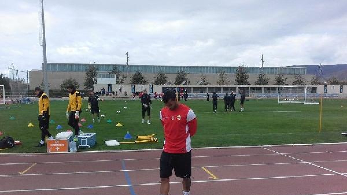 Michel abandonó muy serio el entrenamiento.