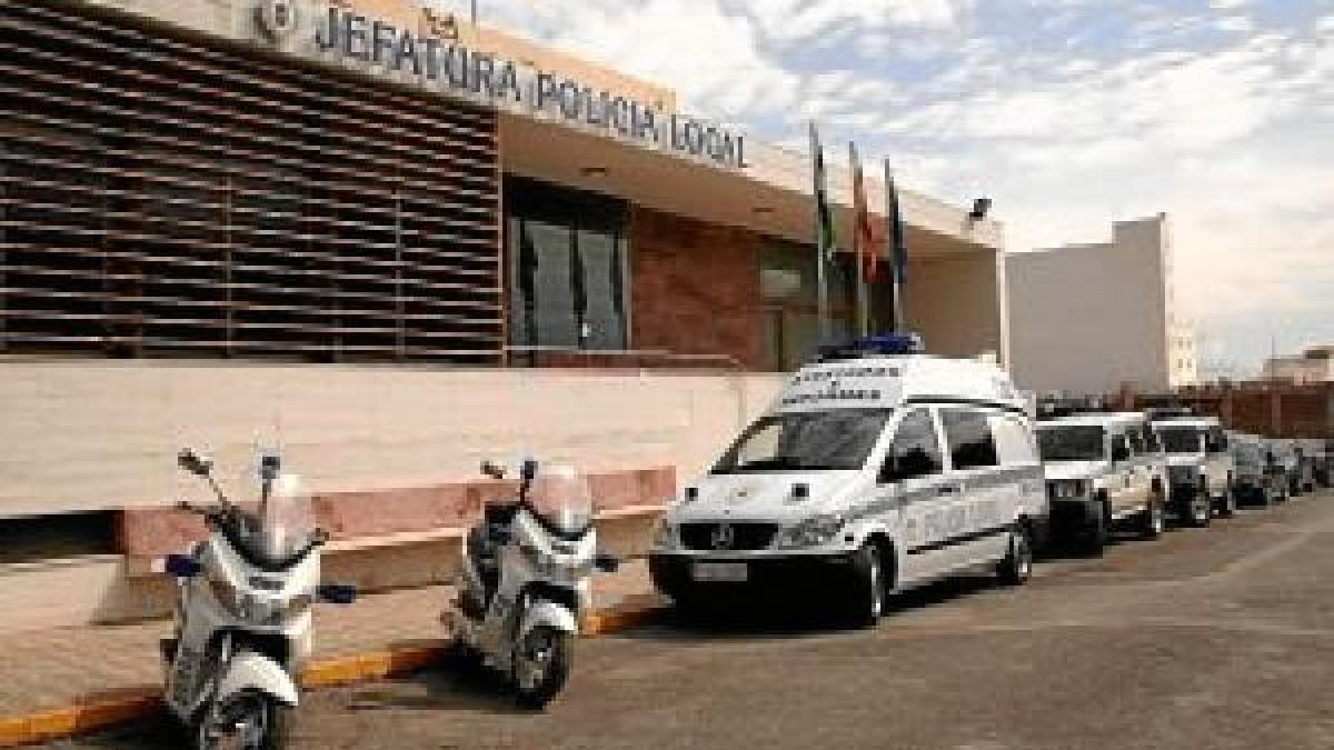 Sede de la Policía Local deVícar.
