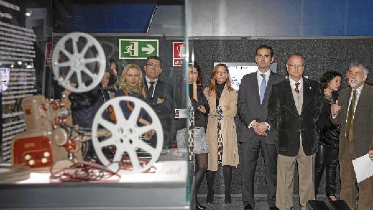 Inauguración ayer en la carpa de las Almadrabillas.