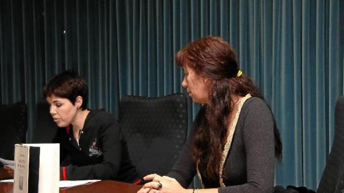 Ana Santos e Isabel Giménez Caro, ‘madres’ de la idea, en el recital del año 2010.