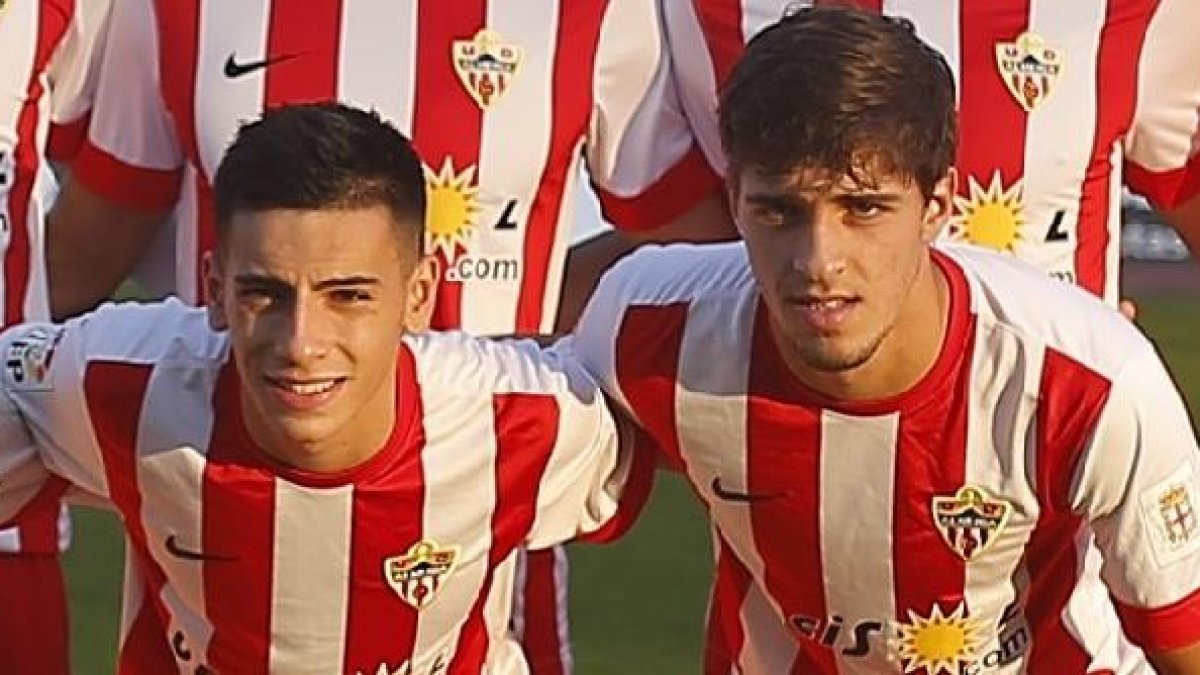 Dos niños de oro.