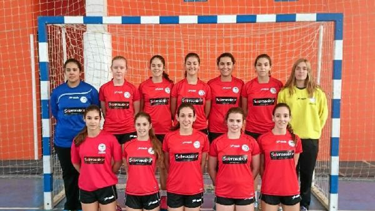 Las chicas roqueteras siguen su camino hacia el título nacional.