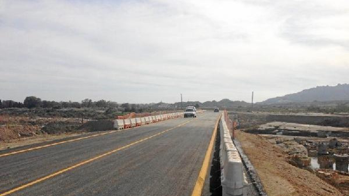 La segunda fase del desdoblamiento de la carretera se adjudicó en 2009 y está paralizada desde hace años.