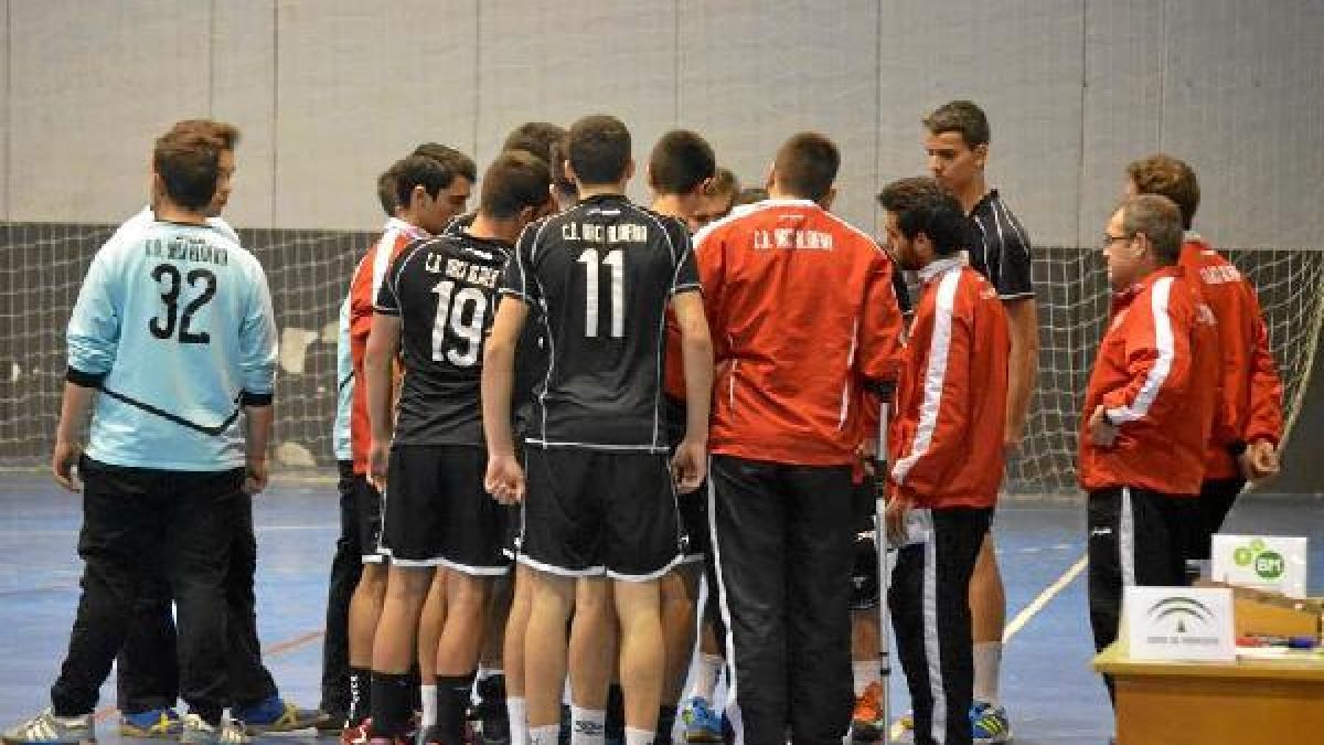 Tiempo muerto para corregir errores y seguir en la pelea.