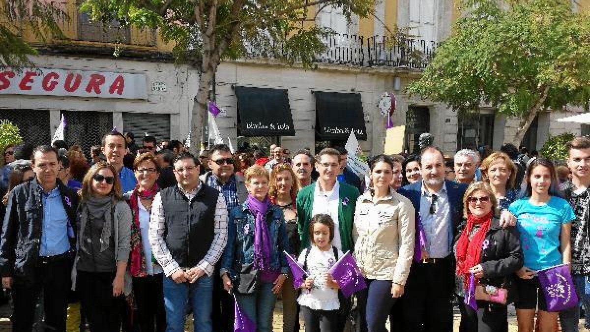 Los candidatos del PSOE ayer en el Día de la Mujer