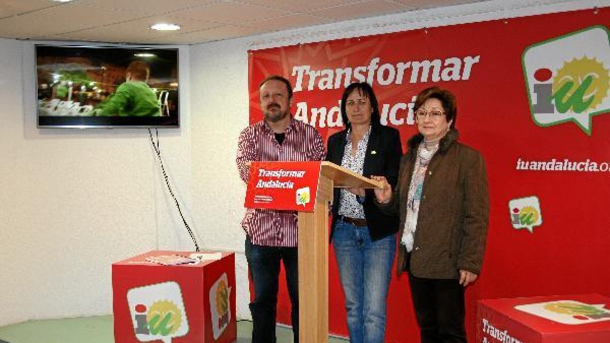 La candidata Rosalía Martín con su equipo.