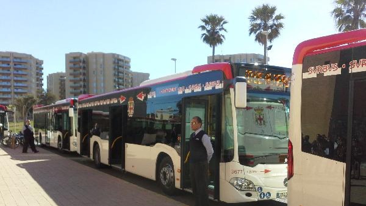 Los nuevos autobuses de Surbús para la capital.