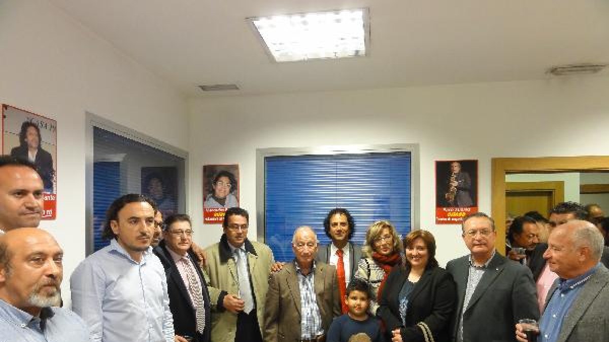 Miembros del Equipo de Gobierno del Ayuntamiento roquetero, en la inauguración de la sede.