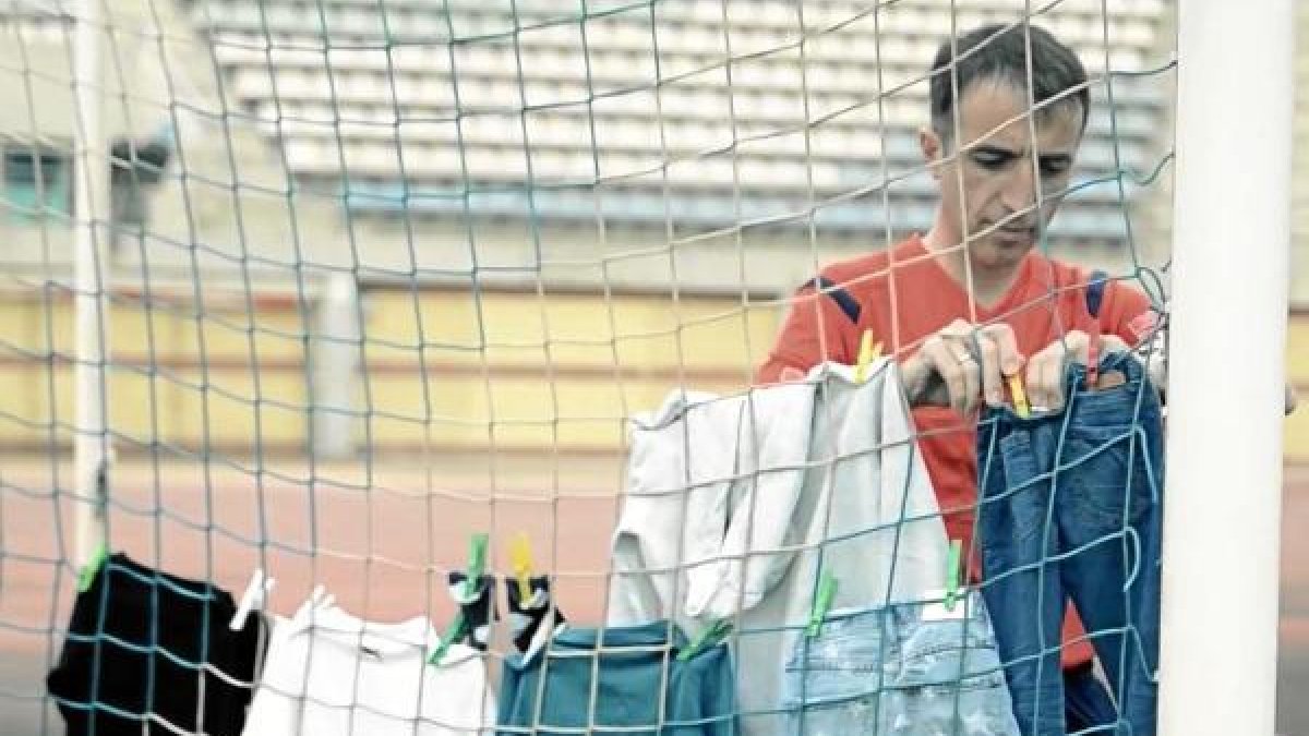 El árbitro Corbarán participa en el vídeo.