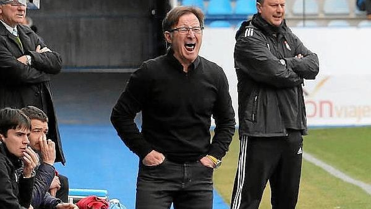 El entrenador del Numancia ha sido severamente castigado por el Comité de Competición.