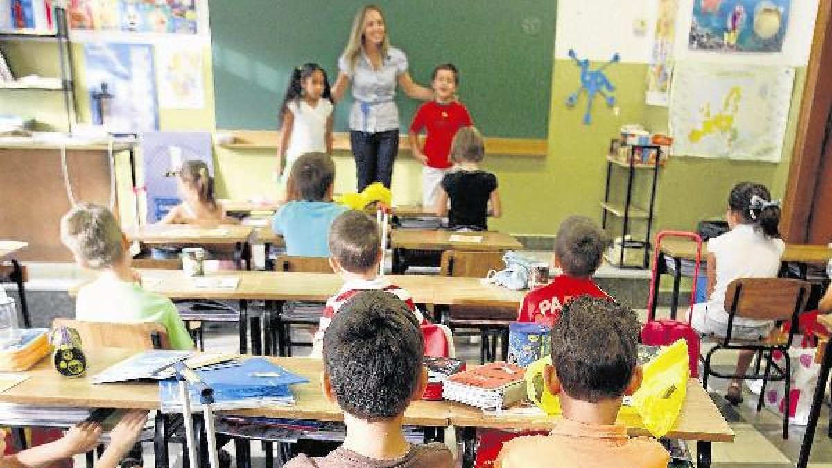 Niños en un centro escolar.