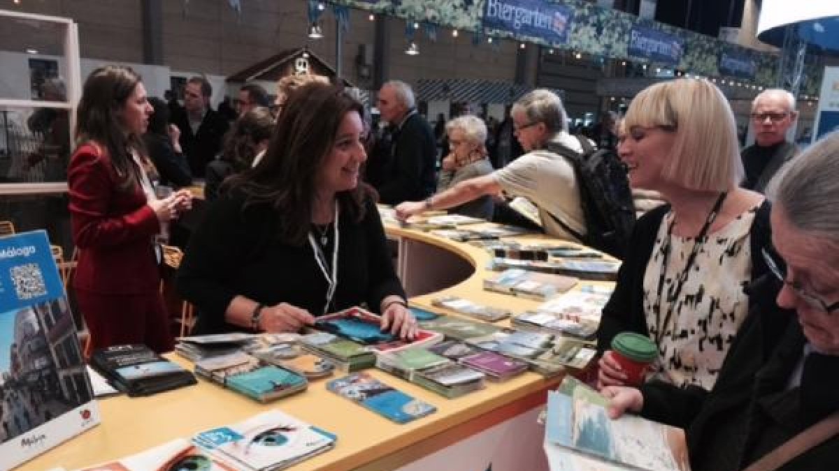 Uno de los  expositores de Costa de Almería en una feria turística.