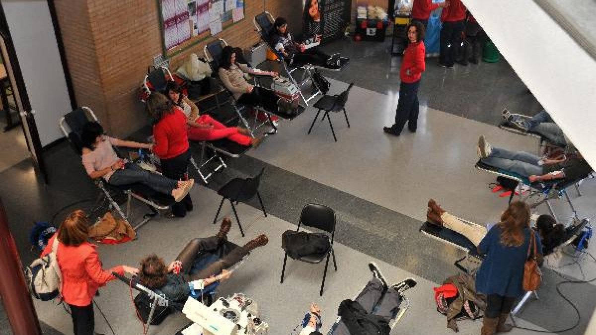 Colecta de sangre en la Universidad de Almería.