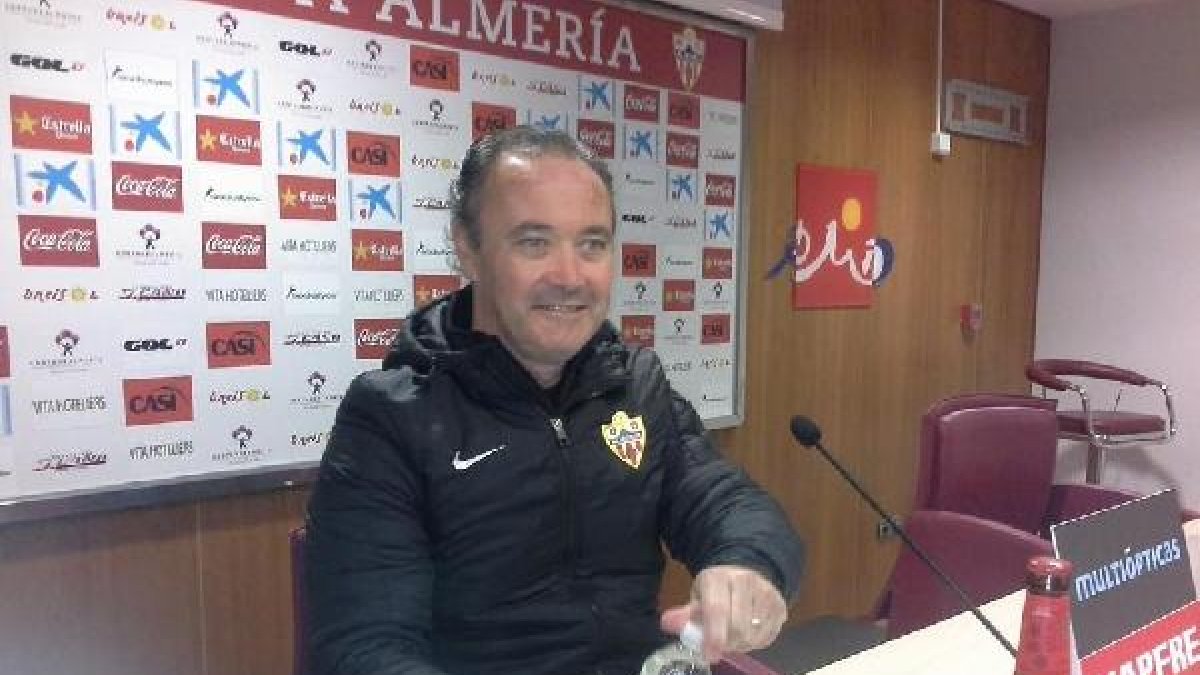 Juan Ignacio Martínez en rueda de prensa.