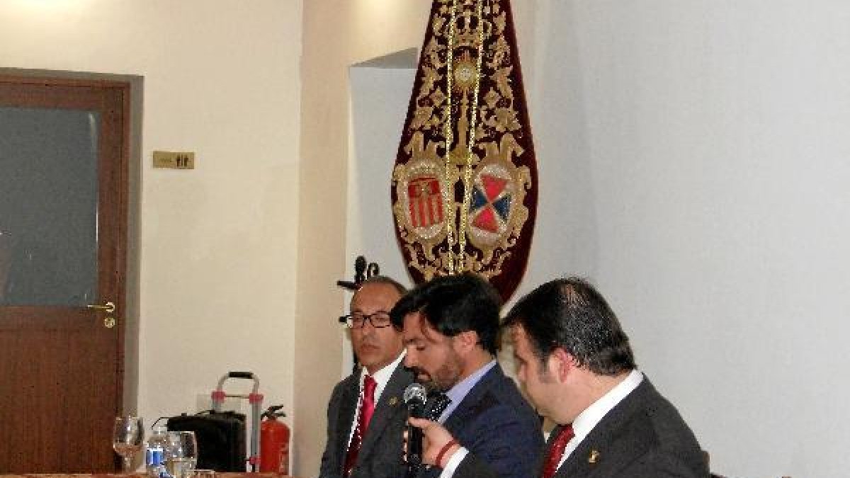 Presentación con Enrique Marín, Manuel López Jerez y José Manzano.