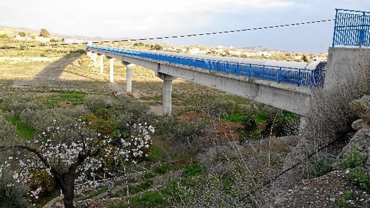 Canal del Negratín-Almanzora al que, según denuncian Ecologistas en Acción, se está derivando agua d
