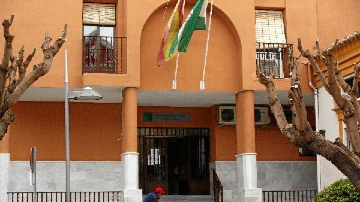 Exterior del juzgado de Huércal-Overa.