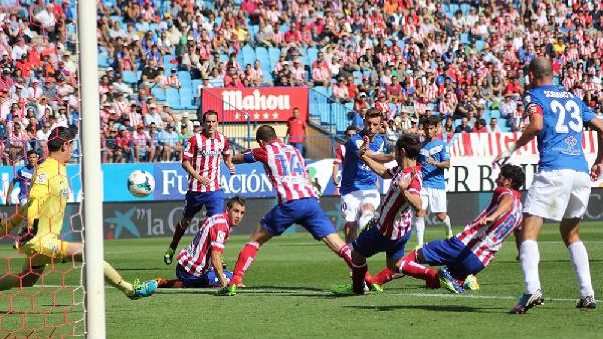 El Almería plantó cara al Atlético pero perdió 4-2.