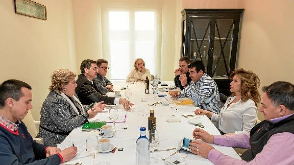 Reunión de Aguilera con las organizaciones agrarias