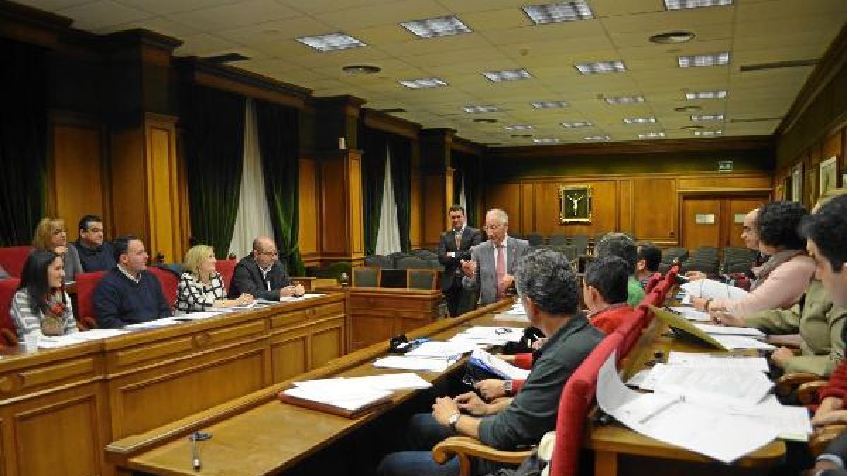 ayer se constituyó el grupo de trabajo para la elaboración de plan estratégico.