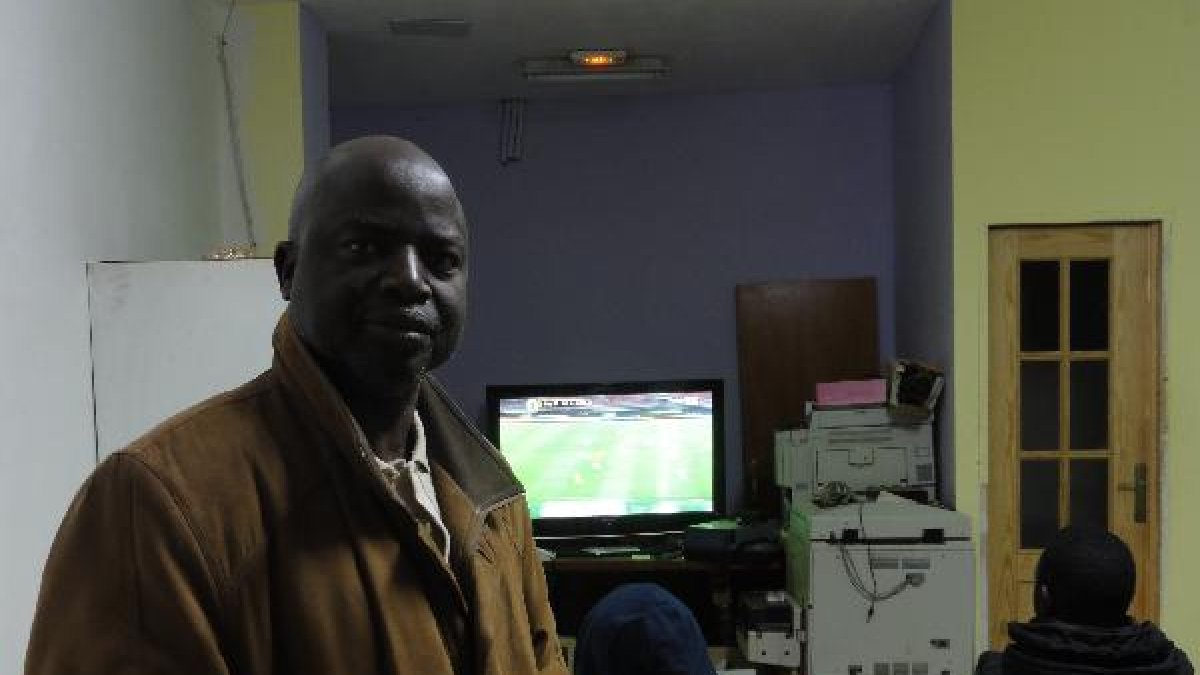 Calilo Fofana es presidente desde hace 17 años de esta asociación de africanos.