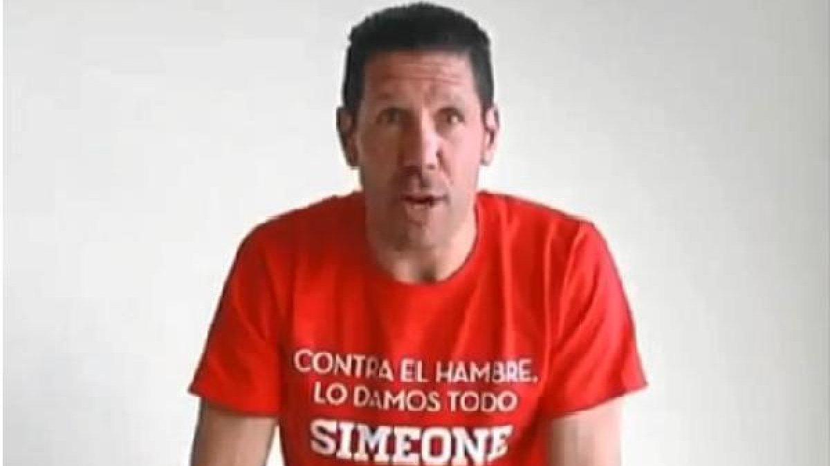 Simeone quiere contribuir a la ayuda de recogida de alimentos para Cruz Roja.