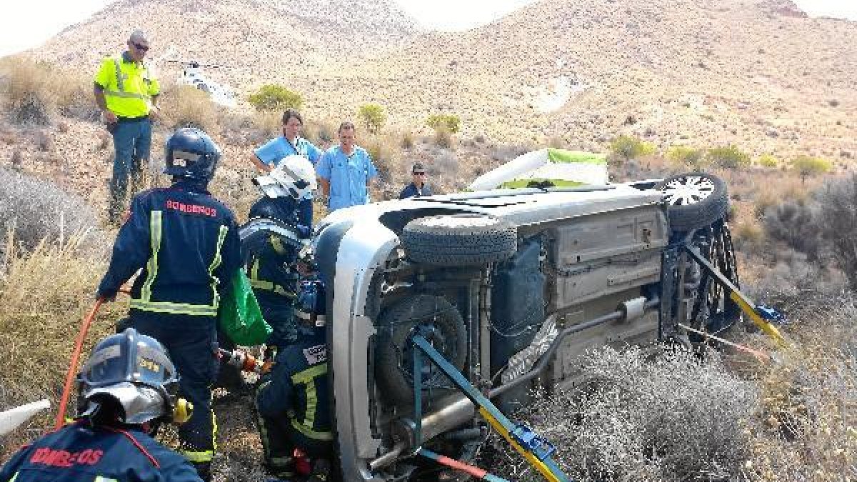 Una de las intervenciones de los bomberos de Almería.