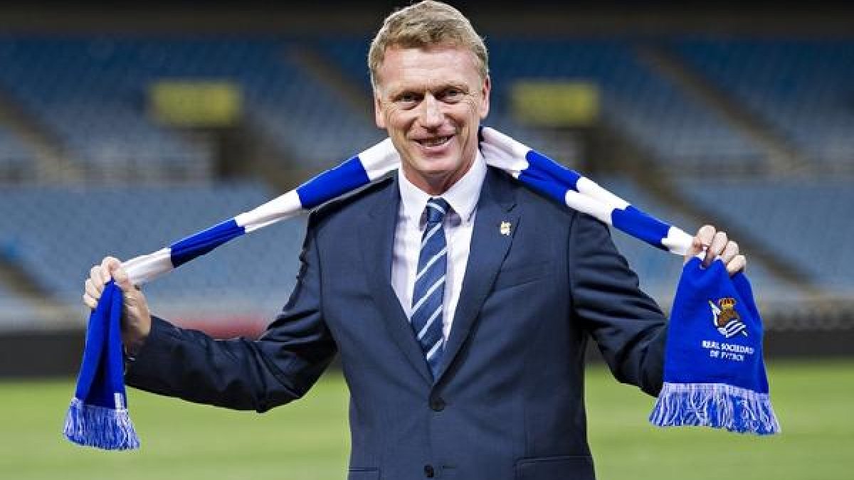David Moyes, con la bufanda de la Real Sociedad.