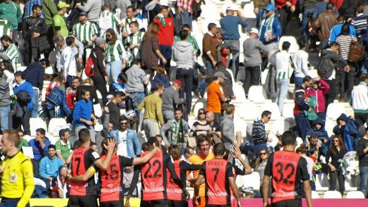 La victoria en Córdoba no debe relajar a un Almería que sigue en peligro.
