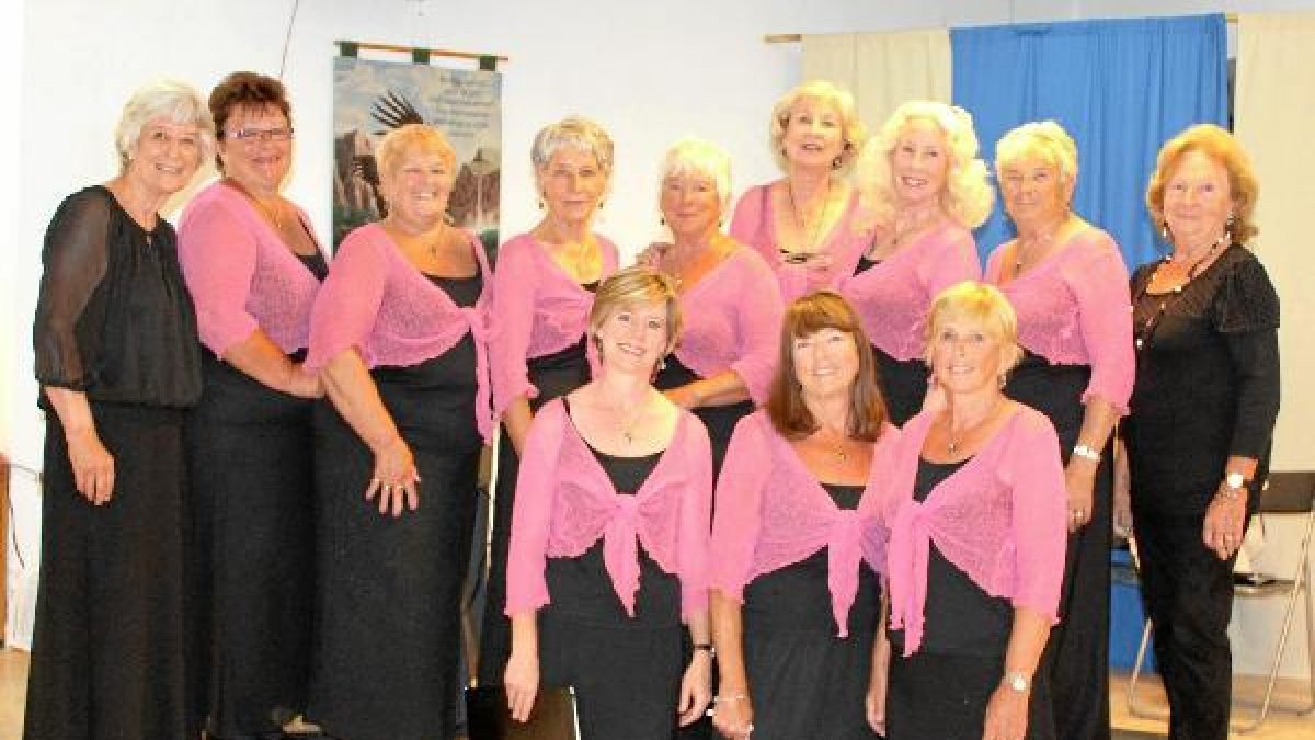 Las Rose Singers no han cantado aún en la capital