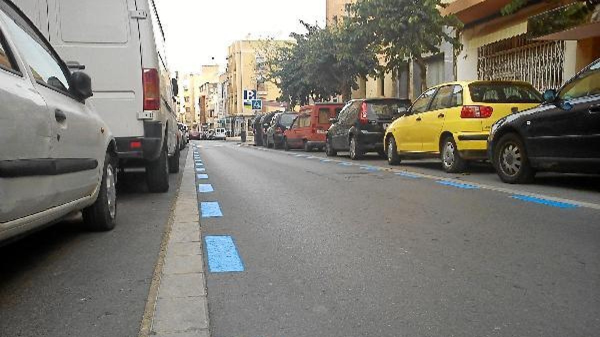 La zona azul de la anterior concesionaria es una de ellos