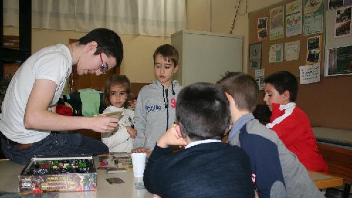 Taller de juegos de mesa, a cargo de AFIM 21.