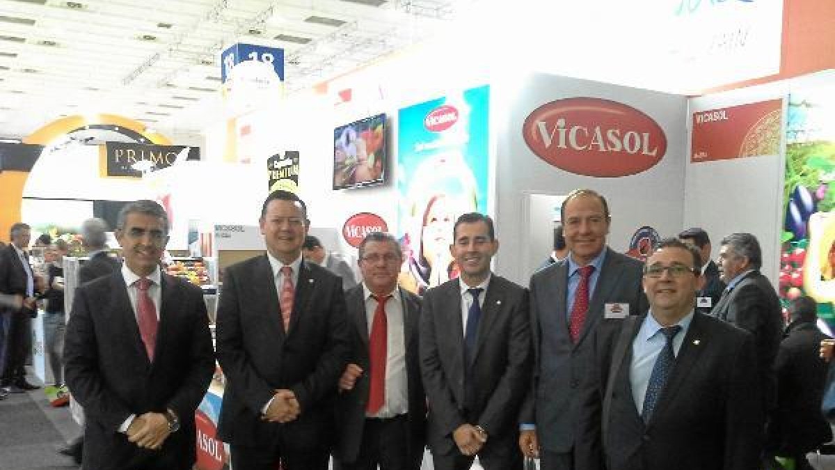 Representantes de Vicasol en Fruit Logística.