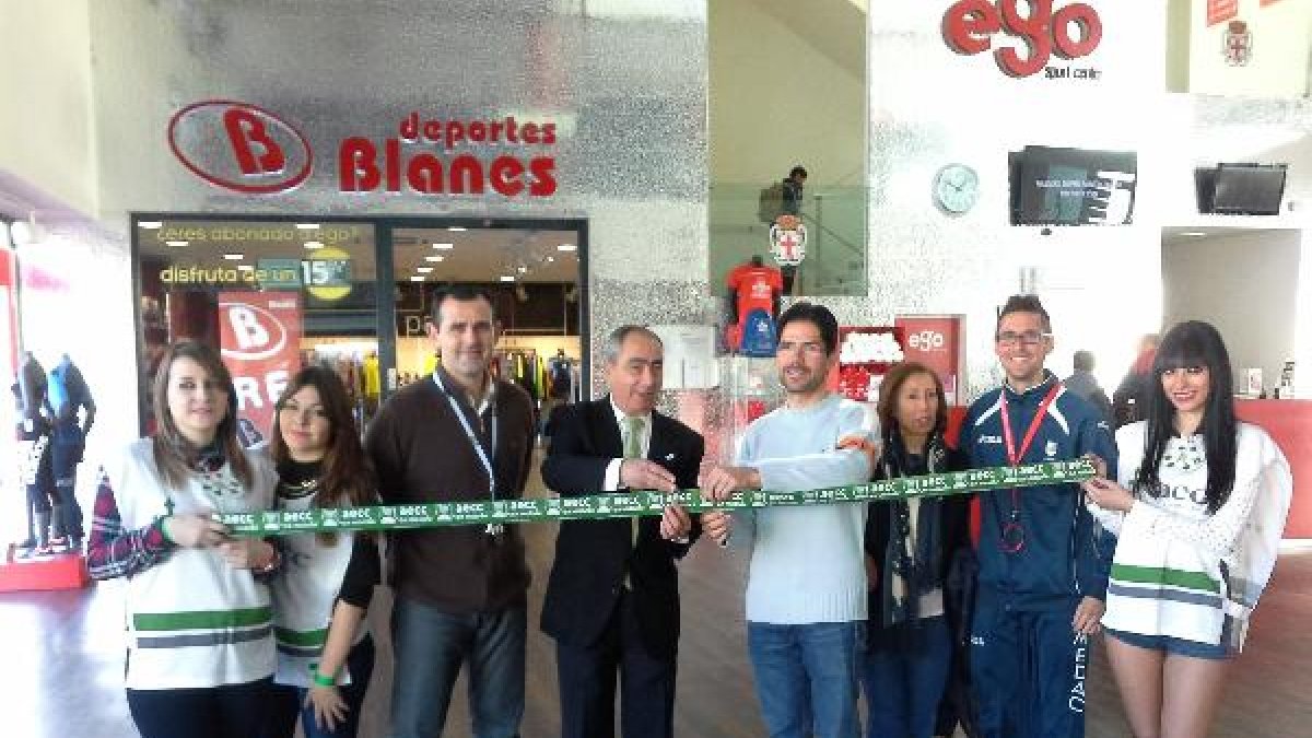 Presentación de la campaña AECC Marcha para promover hábitos saludables en Ego Sport.