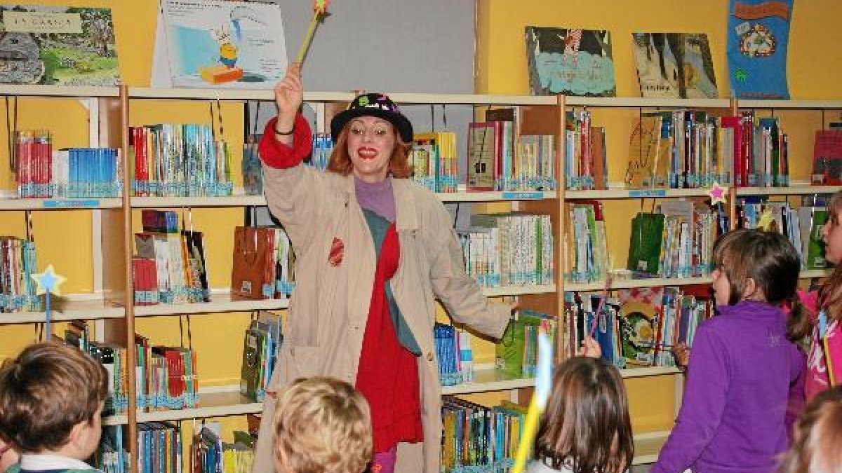 Cuentacuentos celebrado en la biblioteca Villaespesa de Almería.