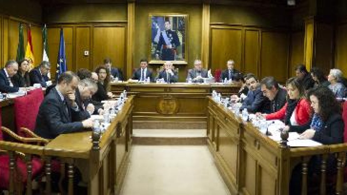 Pleno de la Diputación celebrado ayer