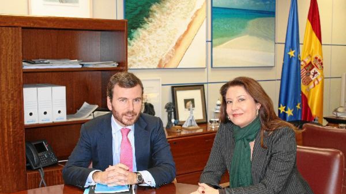 Reunión de Carmen Crespo con Pablo Saavedra