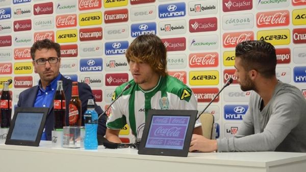 El jugador (centro de la imagen).