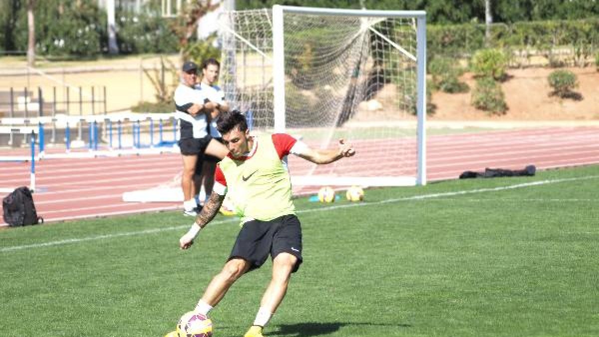 Ximo Navarro no quiere despistes ante el Getafe.