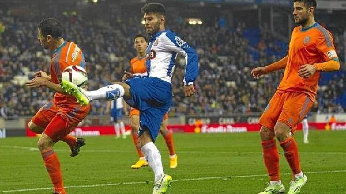 Rubén Duarte en el partido de Copa frente al Valencia.