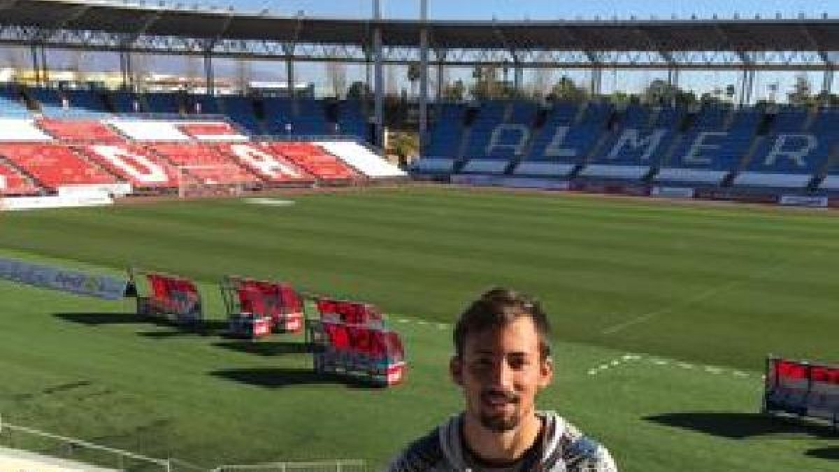 Aitor García, en el Estadio de los Juegos Mediterráneos.
