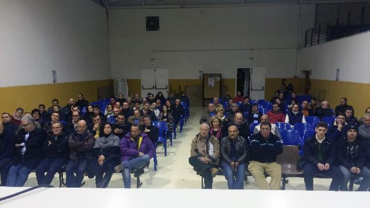 Los agricultores se reunieron en San Agustín.
