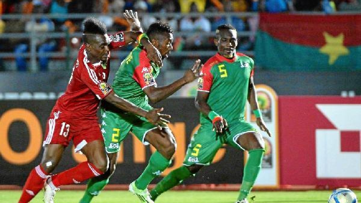 El jugador del Almería sigue compitiendo en la Copa de África.