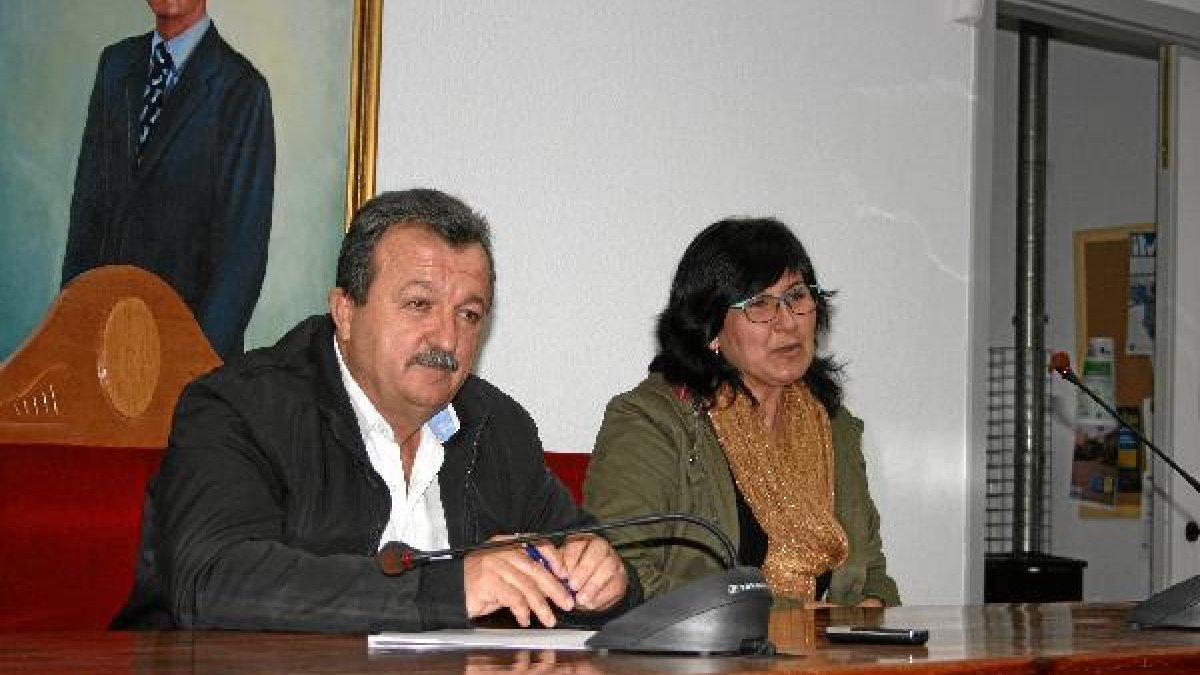 La presidenta de La Esperanza y el alcalde de Pulpí